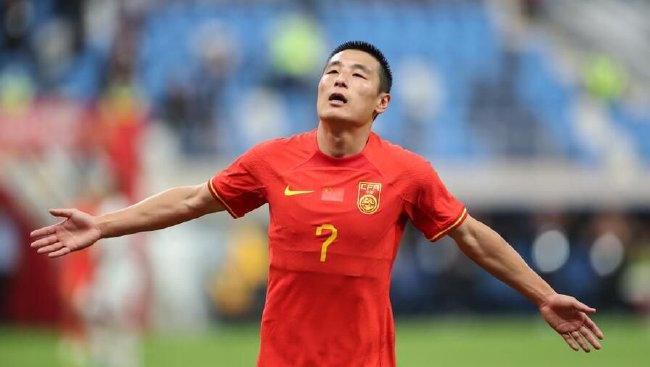 现在伊卡尔迪再次成为了转会市场上的香饽饽，皇马正在考虑于冬窗引进一名经验丰富且可靠的前锋，目前他们只有何塞卢能出任首发前锋，维尼修斯的受伤让皇马考虑引进伊卡尔迪应急。